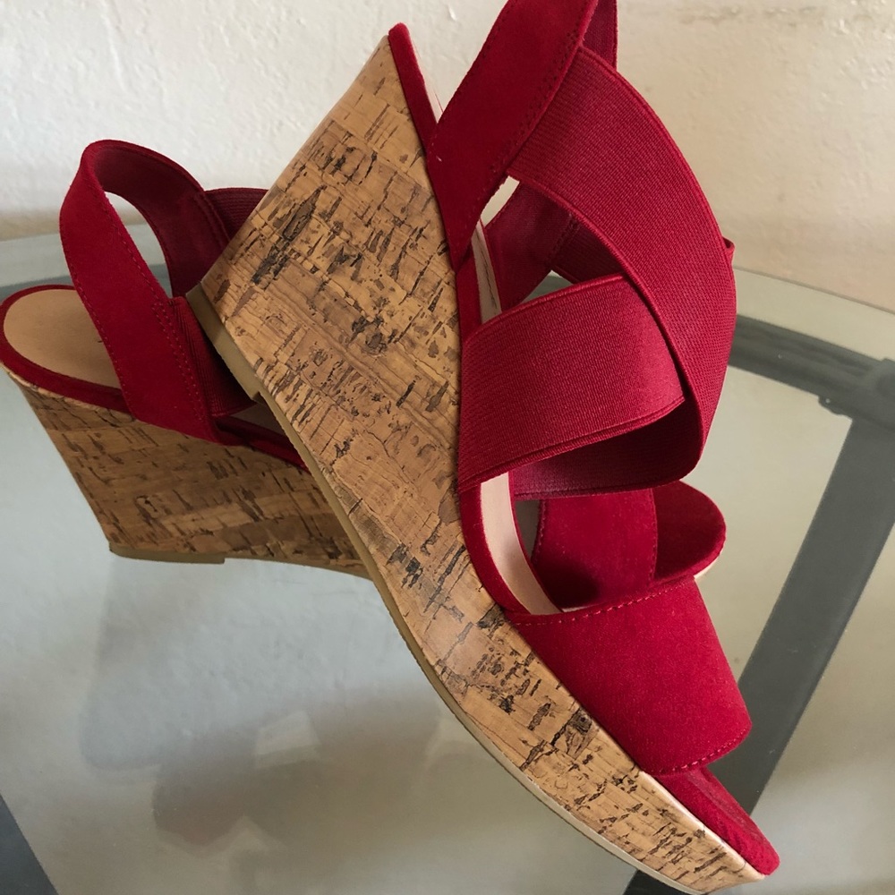 AE Red Ryan High Wedges